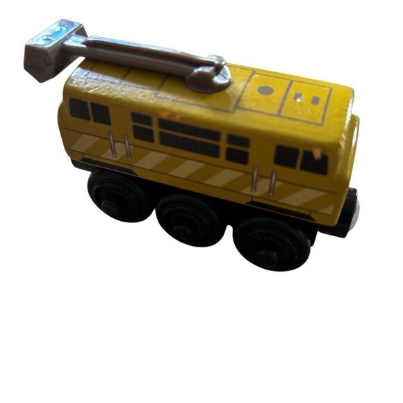 Thomas And Friends Thomas The Train Wood Diesel 10 2019 Magic Railroad GGG82 - Picture 3 of 8